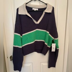Spiritual Gangster V-Neck Sweater in Navy and Green
